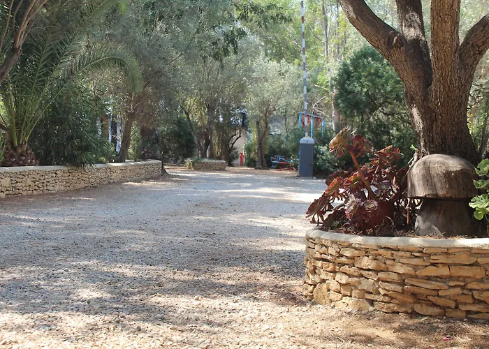 Parque de Campismo Village Fico D'india Ovile la Marina